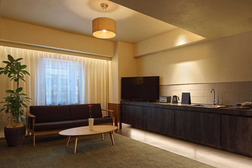 博多の繁華街に近い、自然素材で作られたキッチン付きホテル3552993