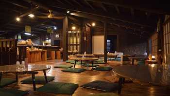 「蔵元ごはん&カフェ 酒蔵 櫂」内観 1270282 