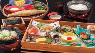 朝食／和定食一例 / 8