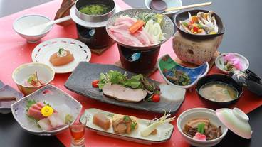 食事・飲み物 / 4