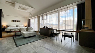 ペントハウス (East)