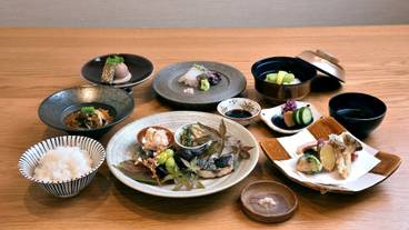 食事・飲み物 / 2