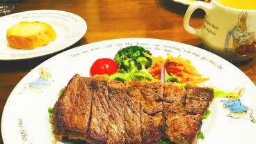 食事・飲み物 / 13