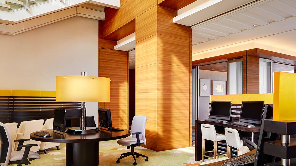 ロビーのPCコーナー / 1