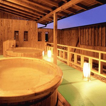 大浴場も露天風呂も「畳風呂」4236825