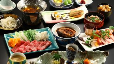 食事・飲み物 / 11
