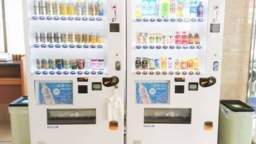 自動販売機 / 6
