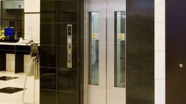 エレベーター / 1