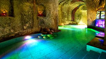 海洋深層水洞窟風呂 / 1