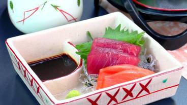 食事・飲み物 / 16