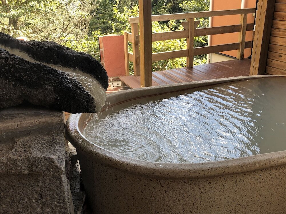 サウナ付きのお部屋も！高台のスイートヴィラで温泉三昧3463712