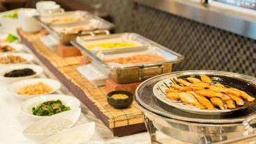 食事・飲み物 / 13