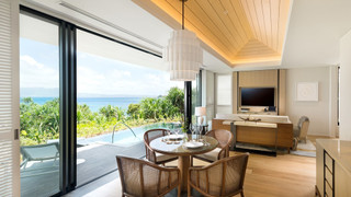 クリフヴィラ　専用プール付　天然温泉＆ラウンジ利用込