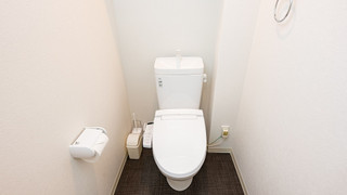 コンフォート 4 人部屋 ダブルベッド 2 台