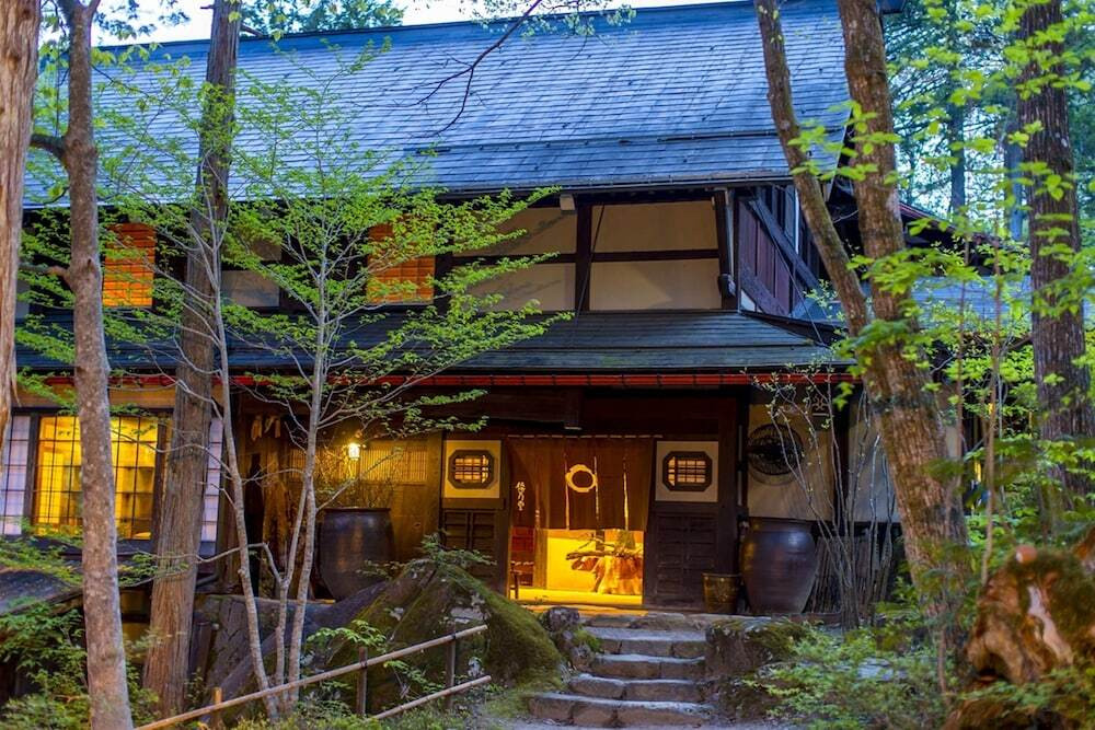 2.囲炉裏を囲んでの交流に心安らぐ温泉宿「日本の宿 ひだ高山 倭乃里」3484730