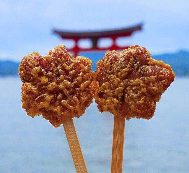 紅葉堂本店の揚げもみじ / 2