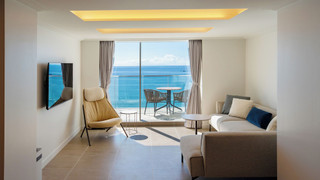 デラックスバルコニースイート 禁煙 (朝食 + フレンチディナー [17:00~17:30] 付き)