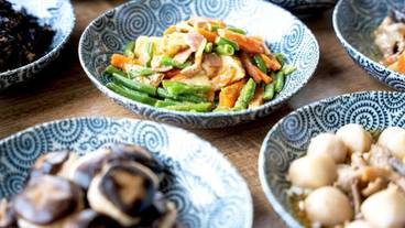 食事・飲み物 / 7