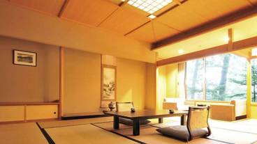 客室内のダイニングエリア / 17