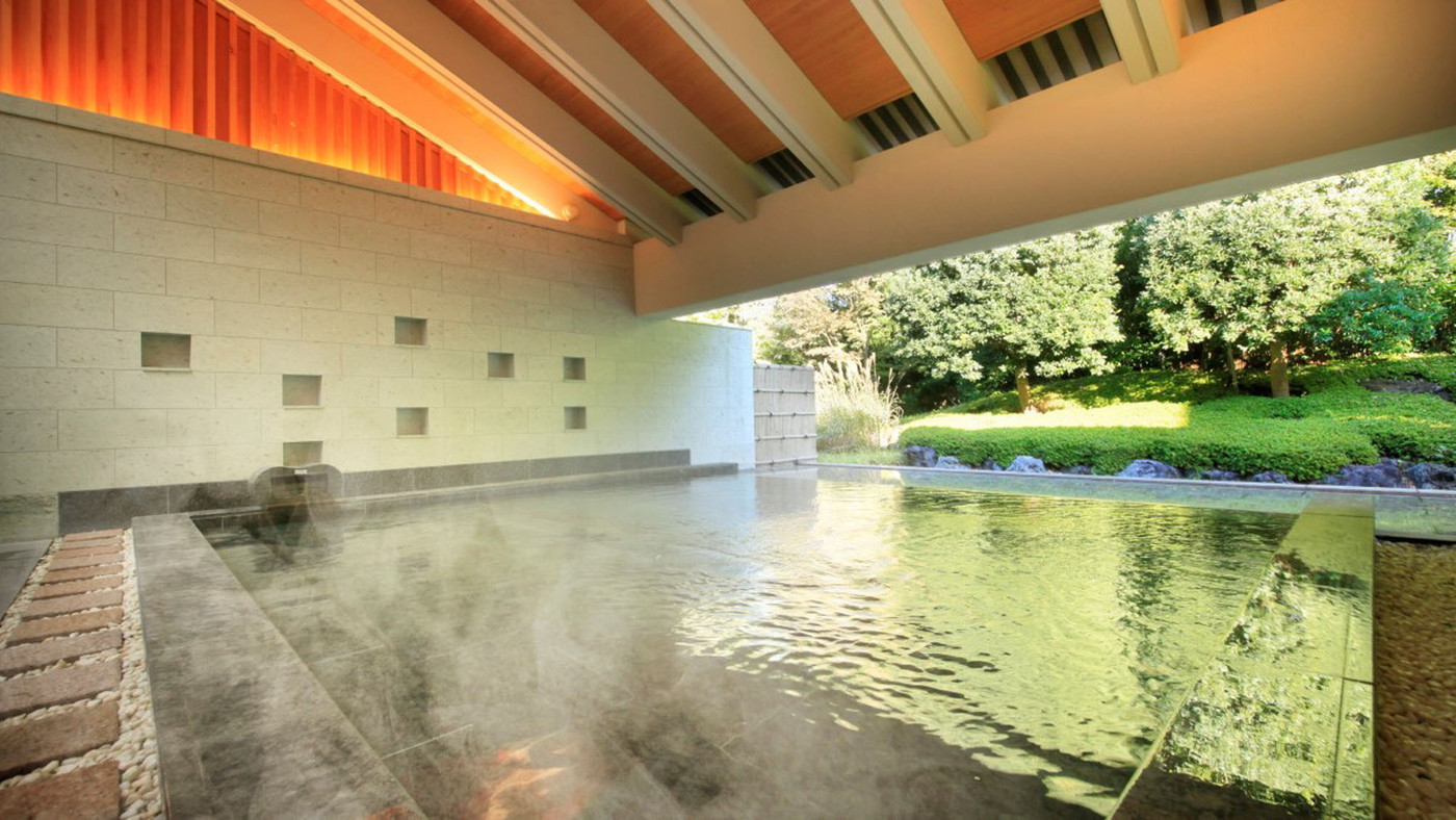 赤沢温泉郷内に佇む、珍しい露天風呂が魅力の和風旅館3401830