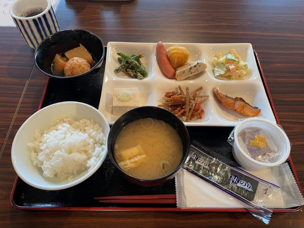 朝食の和定食。