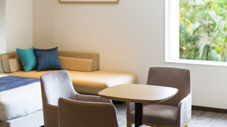 デラックス 4 人部屋 (シングルベッド 4 台)