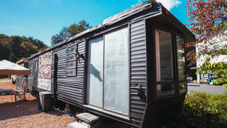 [1日1組限定]富士の麓、自然の中で家族と過ごせる1棟貸し切り型トレーラーハウス (ペット不可) 禁煙