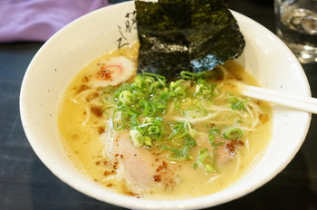 「藤しろ 三軒茶屋店 」料理 393003 芳醇鶏白湯ラーメン７５０円