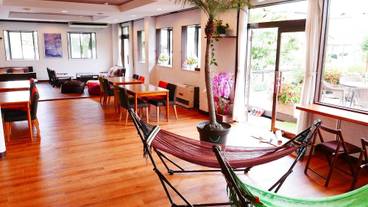 ロビーラウンジ / 4