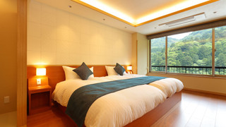 ラグジュアリー ツインルーム