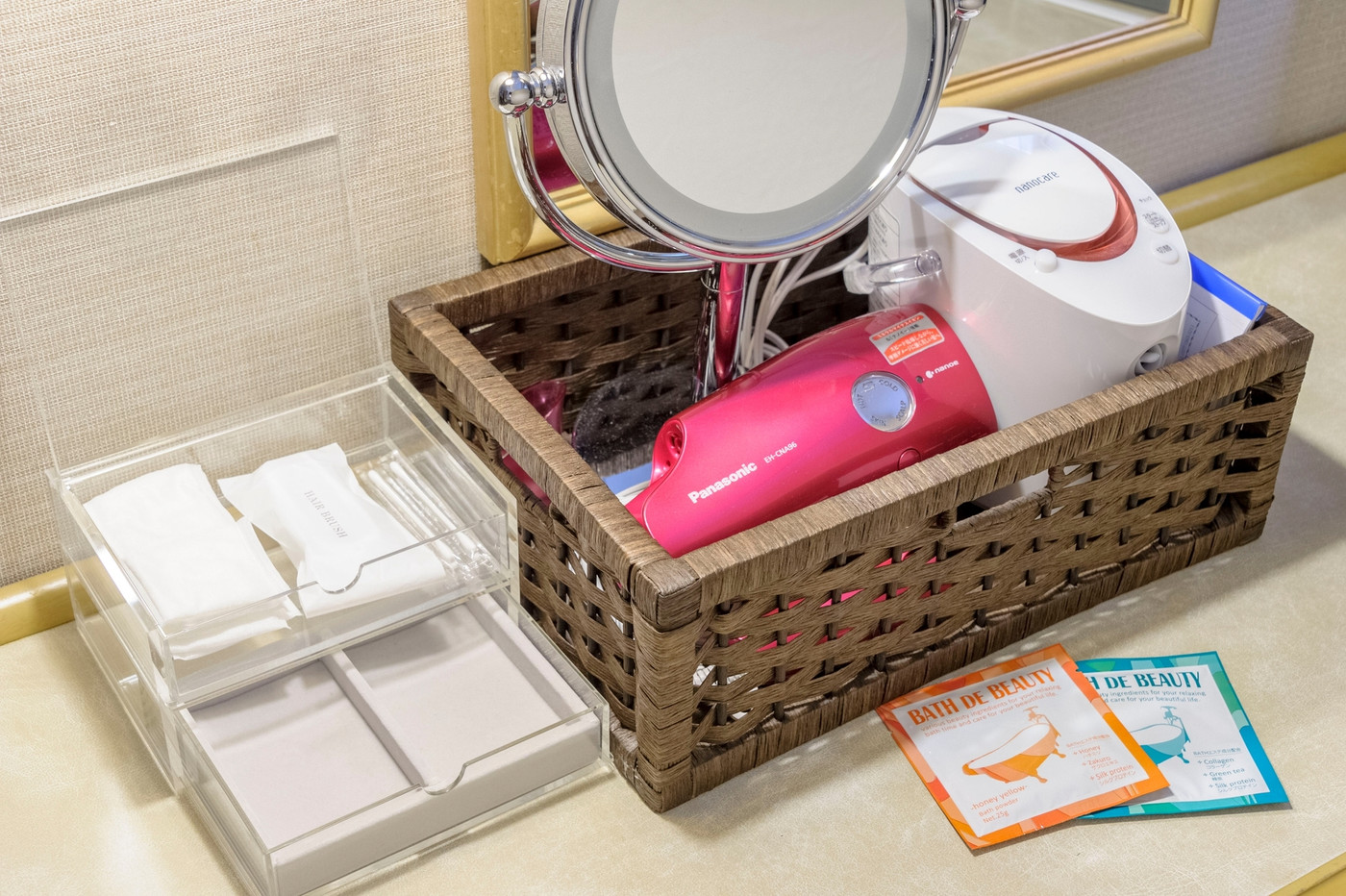 ナノケアのスチーマーやシャンプーバーなど至れり尽くせりのホテル3760083