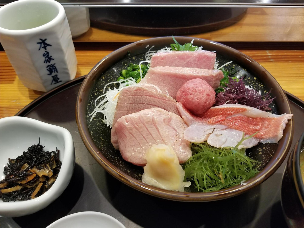 本家鮪屋 伊豆高原本店 / 1
