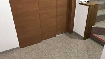 施設内の設備 / 17