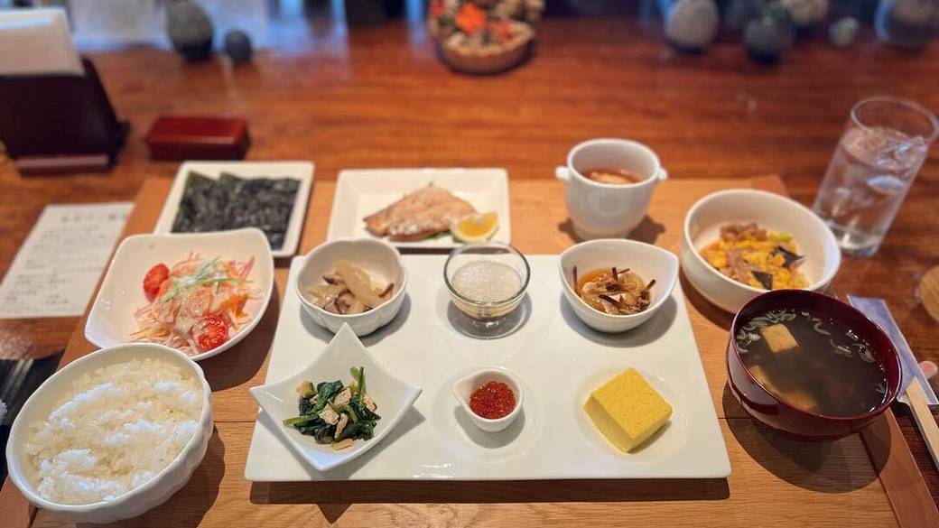 朝食一例① / 1