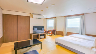 [禁煙] スーペリア和洋室ツイン内風呂なし（街側）