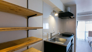 デラックス スタジオスイート (601)