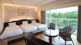 ラグジュアリーファミリールーム ガーデンビュー (禁煙)