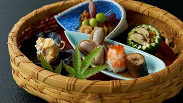 食事・飲み物 / 4