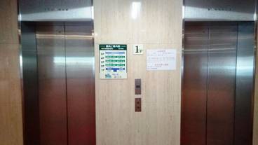 内部エントランス / 2