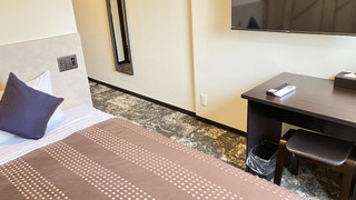 エコノミー ダブルルーム 喫煙可