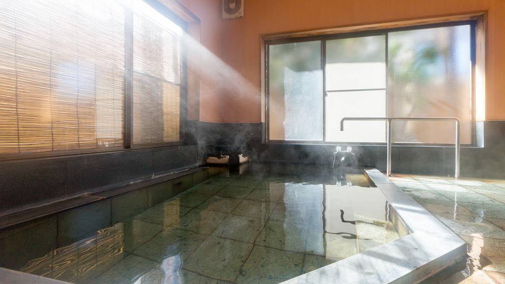 朝からさっぱり！
温泉で気分爽快 / 1