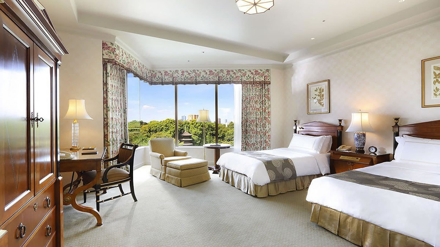 リッチな「エッグズベネディクト」で至福のモーニングタイム4045605