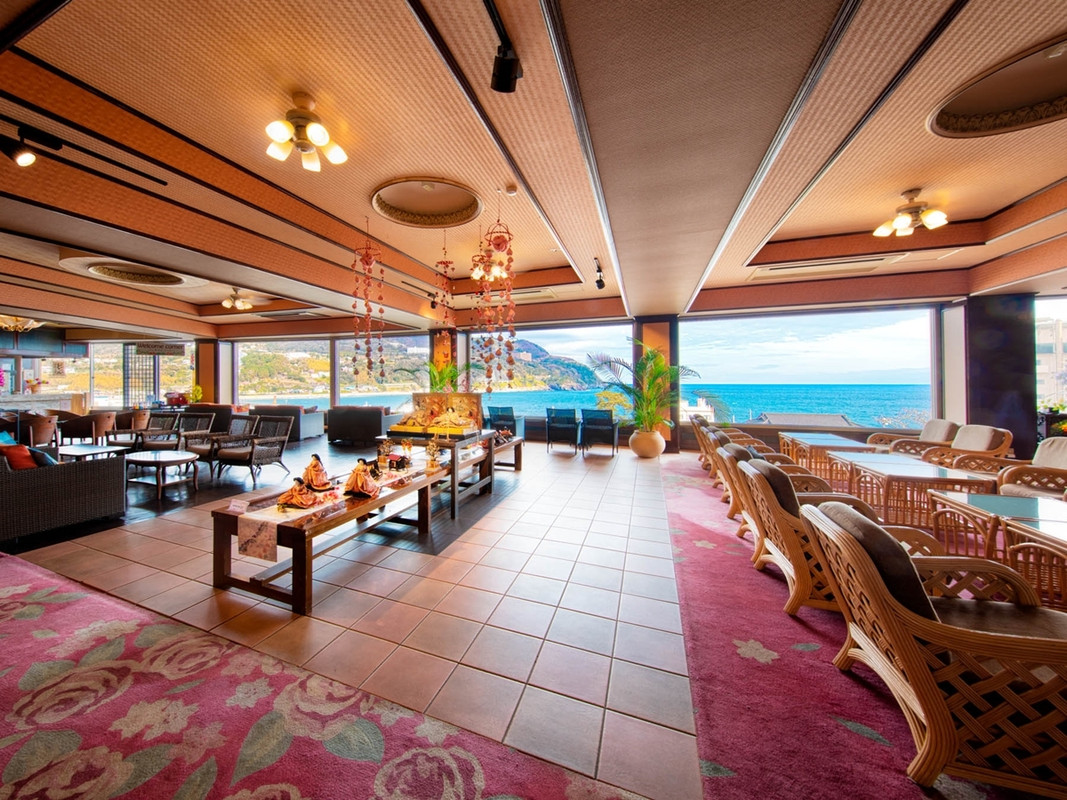 稲取赤尾ホテル(イナトリオンセン カシキリブロノヤド アカオホテル カイフウロウ) / 1