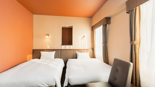 ツインルーム シングルベッド 2 台 (禁煙)