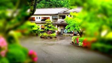 施設の入り口 / 26