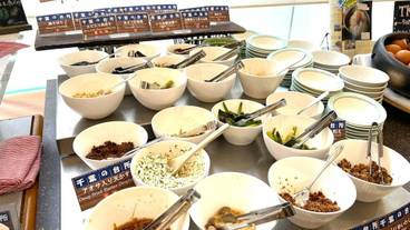 朝食ビュッフェ / 3