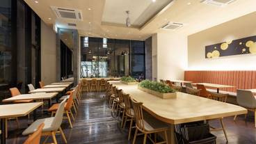 ロビーラウンジ / 2