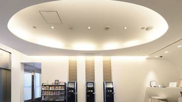 チェックイン / チェックアウト キオスク / 1