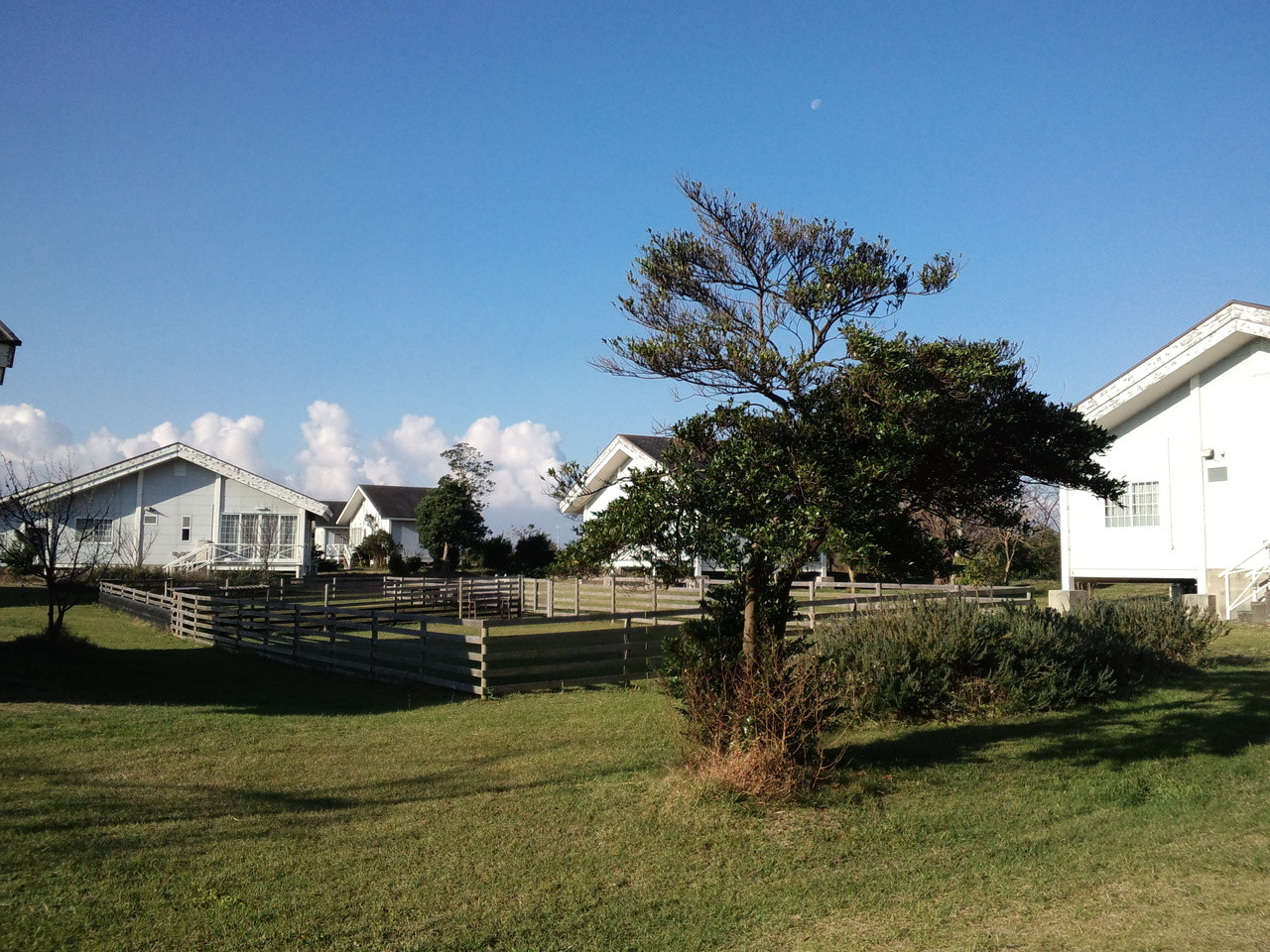 別荘のような空間が最高に心地いい！「コテージ 1LDK＜ペットOK！＞」3942142