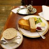 トリコロール 本店（トリコロール）